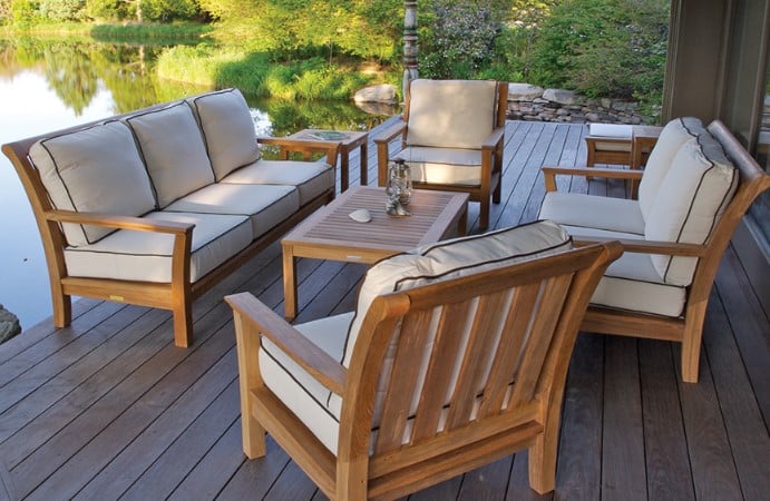 Understanding the Benefits of Teak Furniture